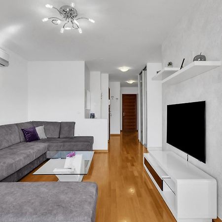 מאקרסקה Apartman Linea מראה חיצוני תמונה