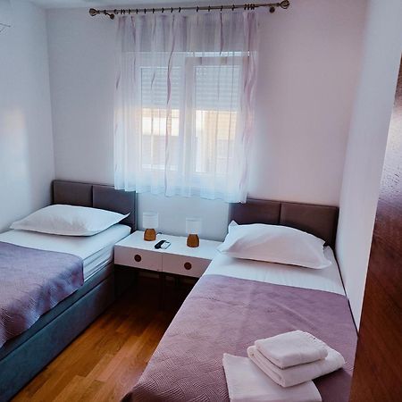 מאקרסקה Apartman Linea מראה חיצוני תמונה