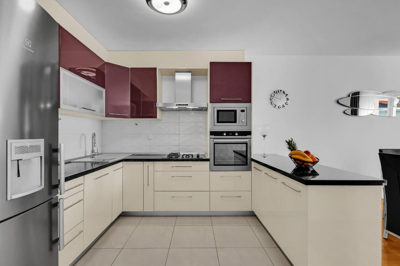 מאקרסקה Apartman Linea מראה חיצוני תמונה