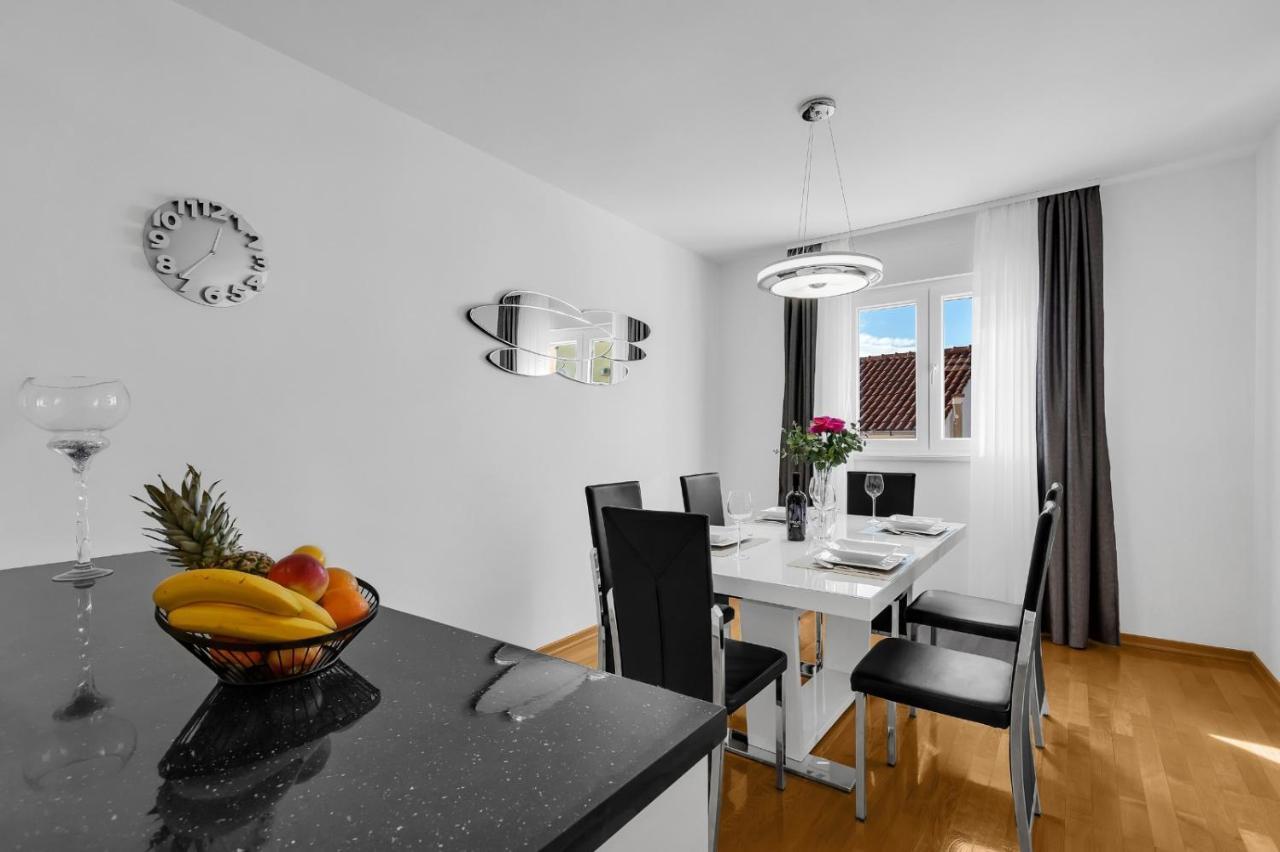 מאקרסקה Apartman Linea מראה חיצוני תמונה