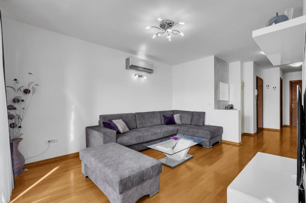 מאקרסקה Apartman Linea מראה חיצוני תמונה