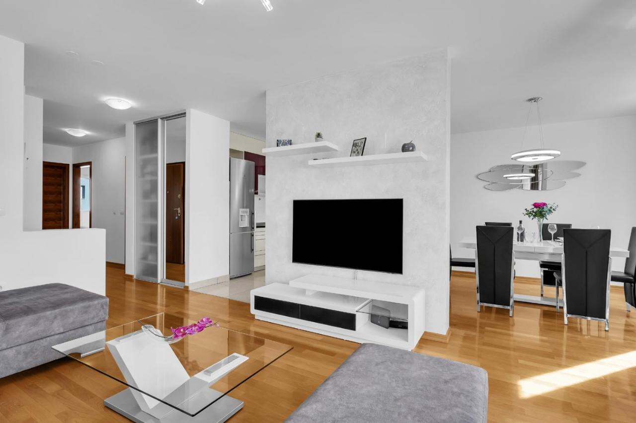 מאקרסקה Apartman Linea מראה חיצוני תמונה